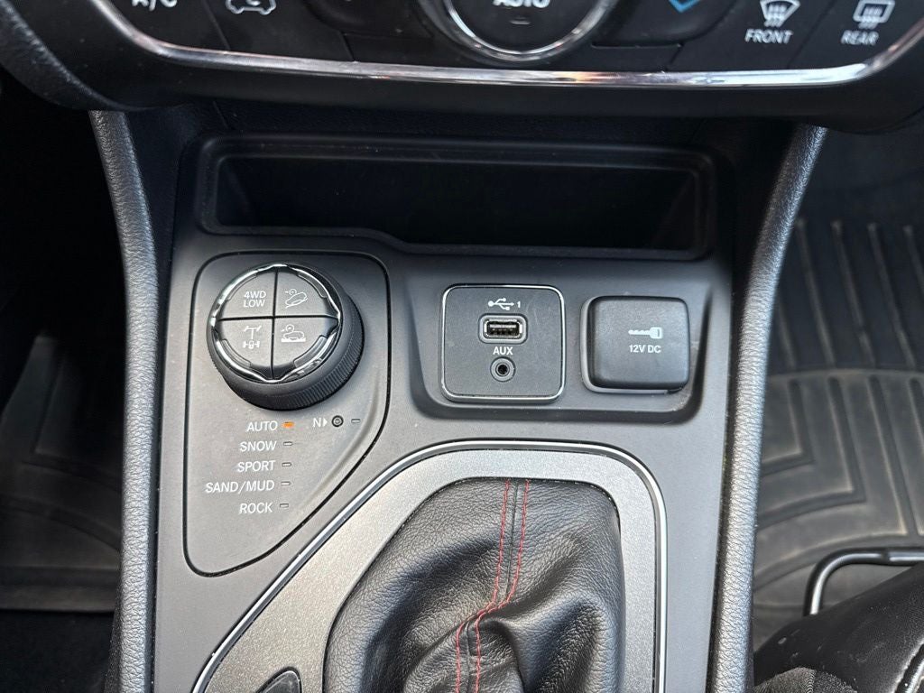 2020 Jeep Cherokee Trailhawk