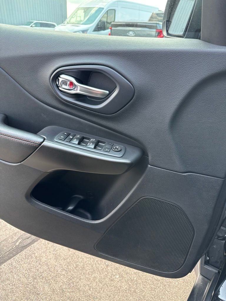 2020 Jeep Cherokee Trailhawk