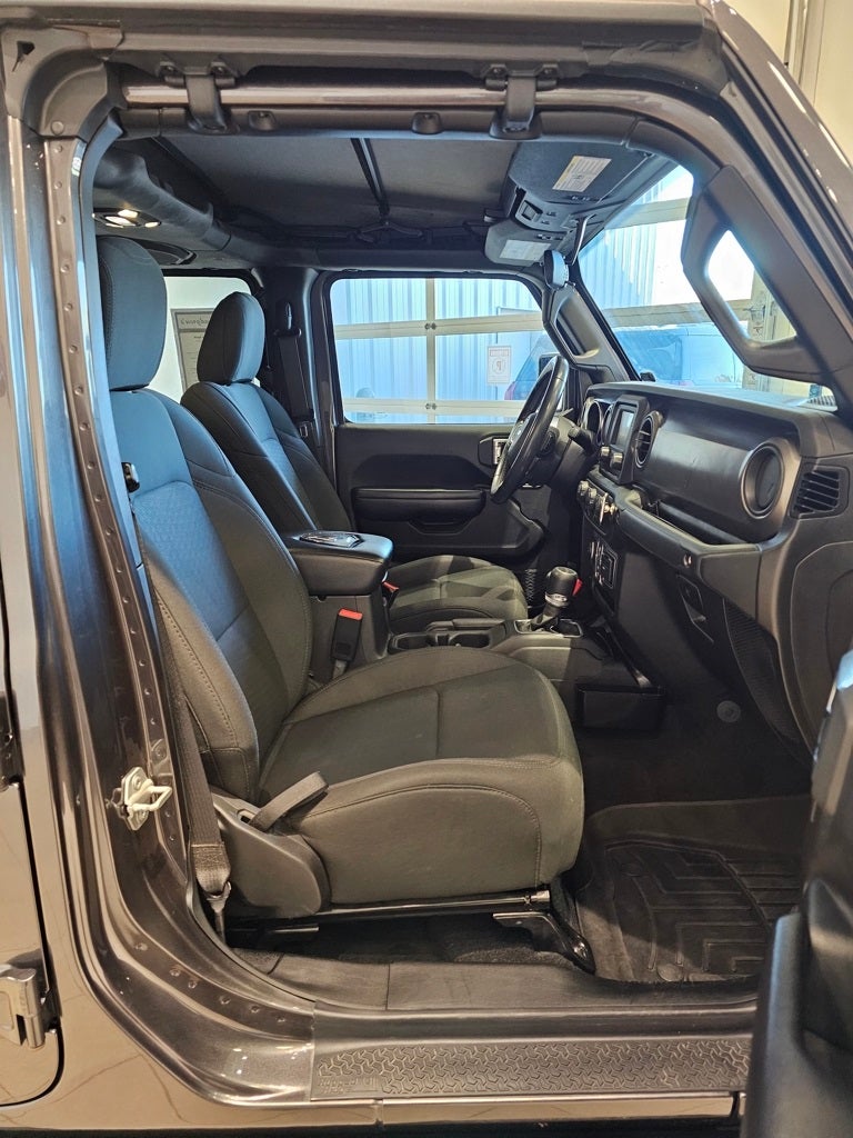 2020 Jeep Gladiator Sport