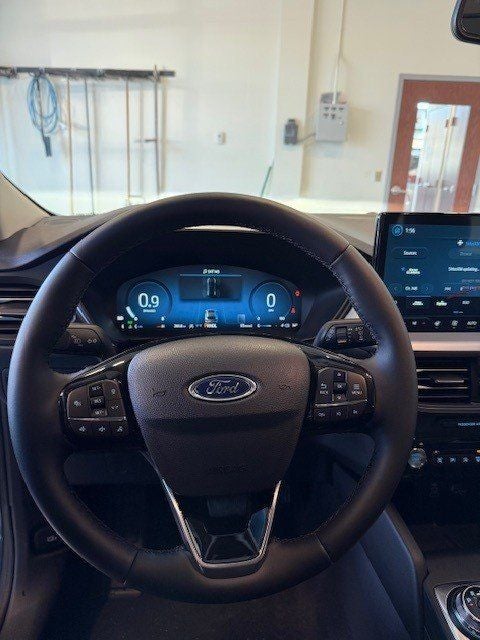 2026 Ford Escape Platinum