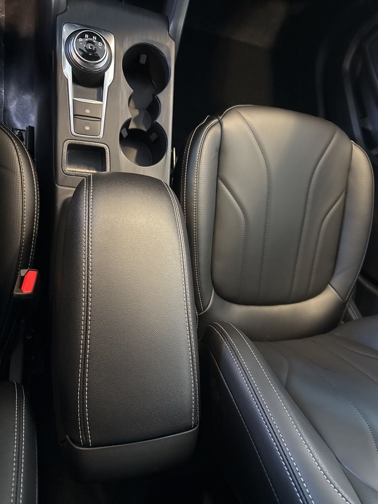 2026 Ford Escape Platinum