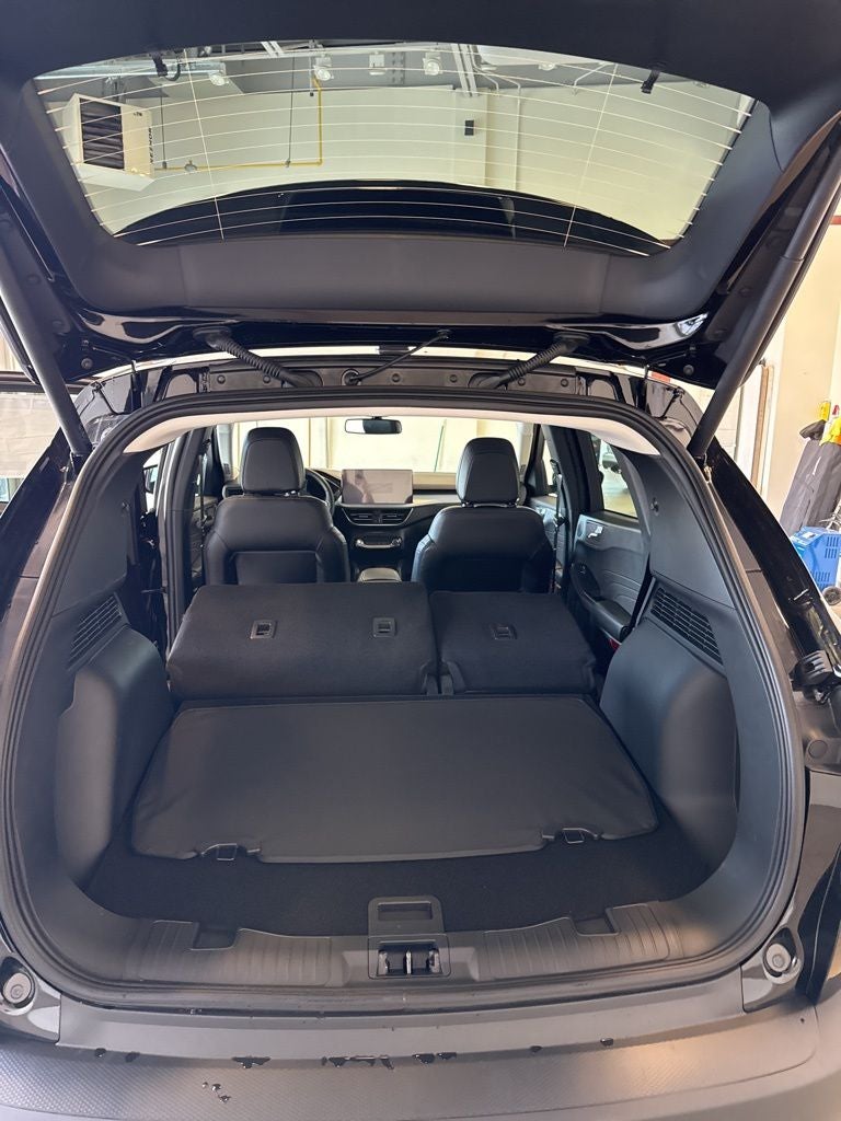 2026 Ford Escape Platinum