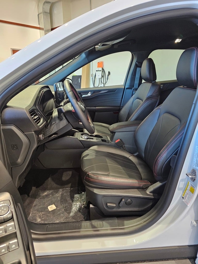 2026 Ford Escape ST-Line Elite