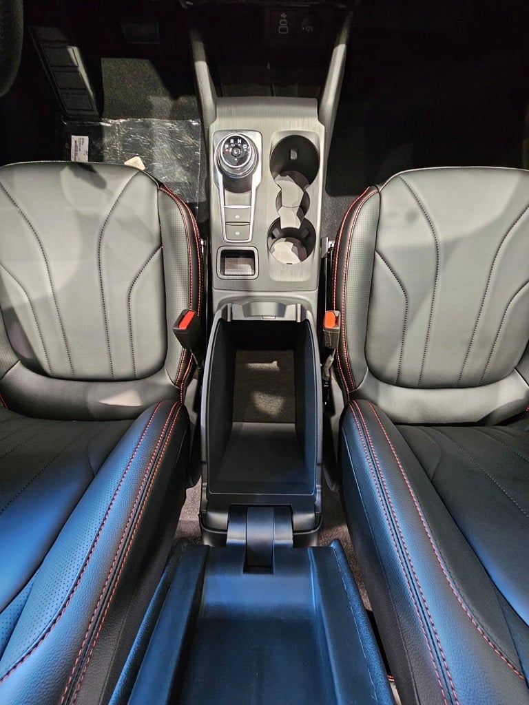 2026 Ford Escape ST-Line Elite