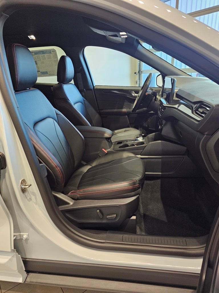 2026 Ford Escape ST-Line Elite