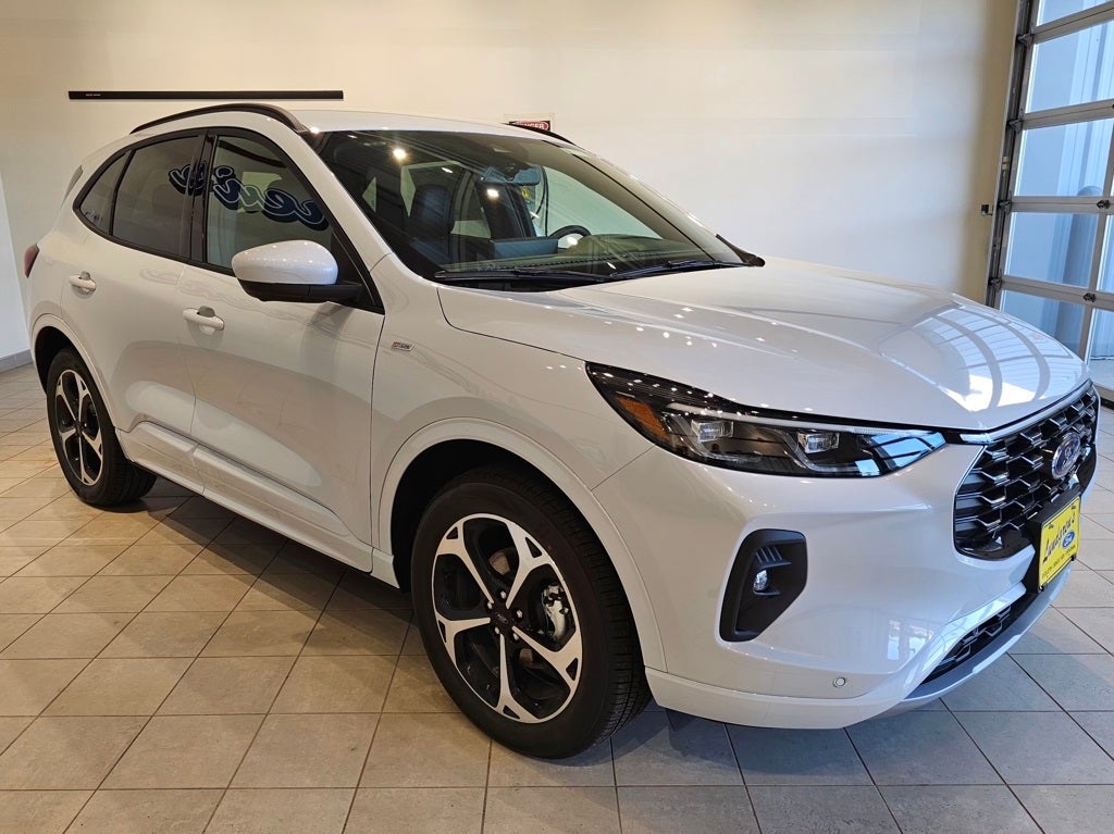 2026 Ford Escape ST-Line Elite