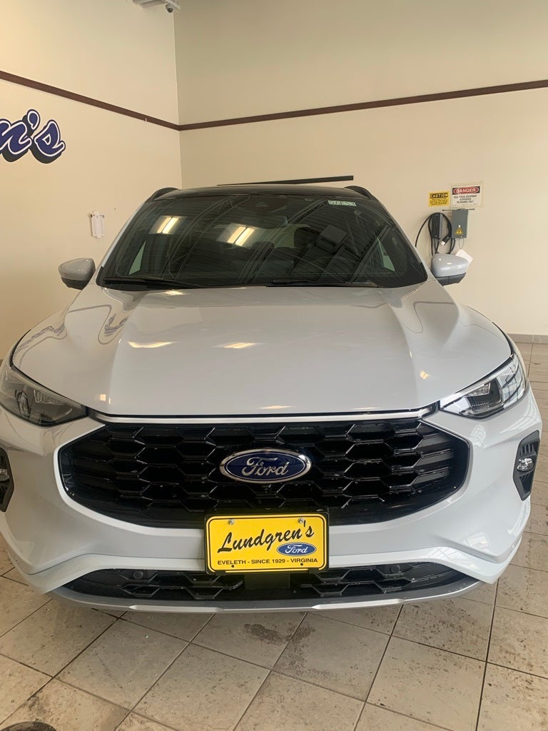 2026 Ford Escape ST-Line Elite