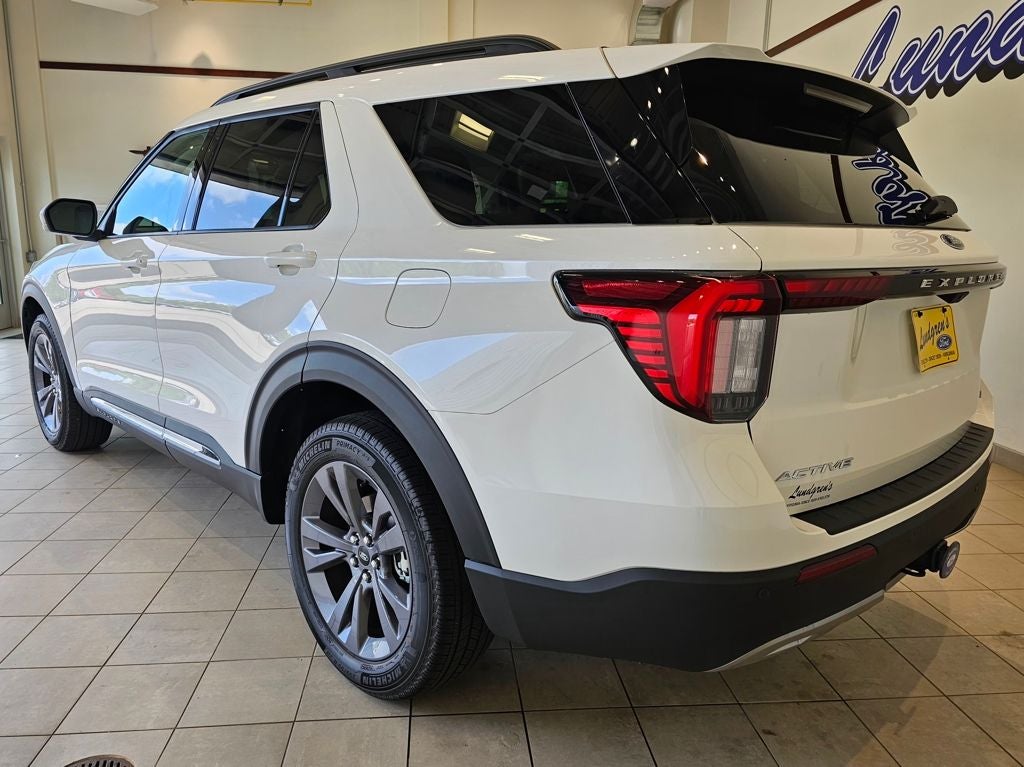 2025 Ford Explorer Active