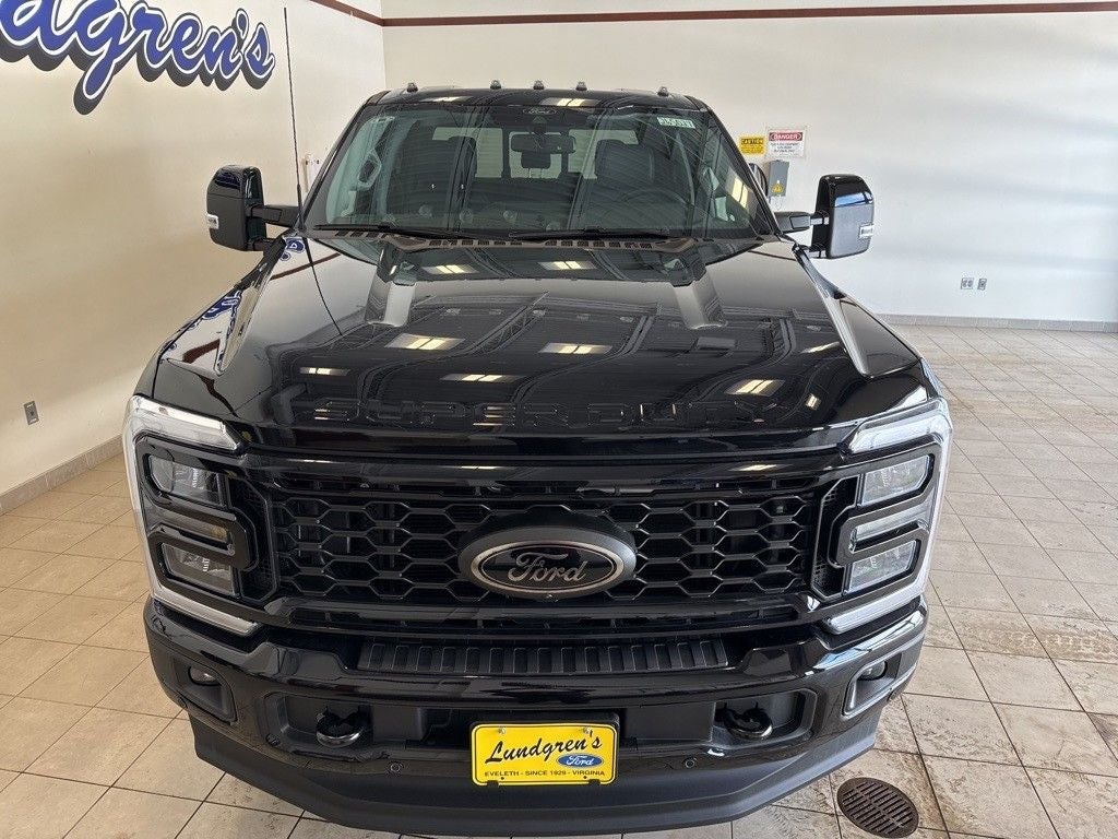 2026 Ford F-350SD Lariat