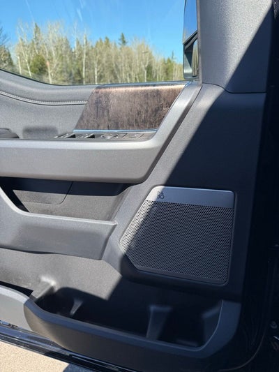 2025 Ford F-350SD Lariat