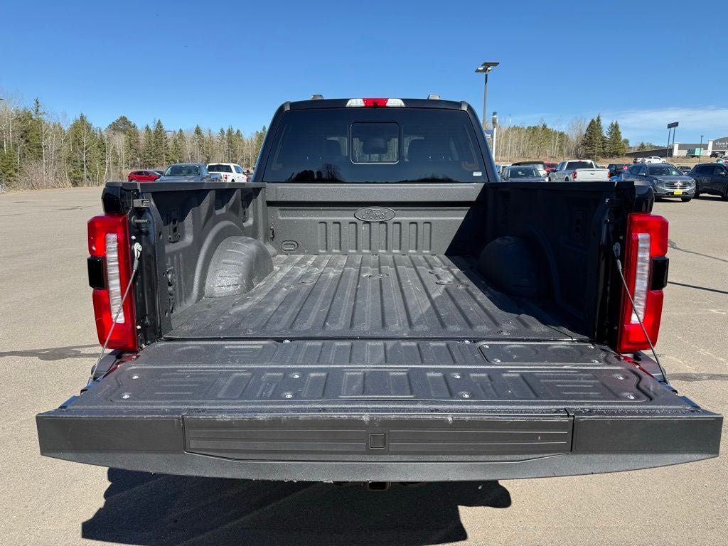 2025 Ford F-350SD Lariat