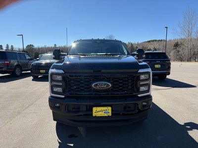 2025 Ford F-350SD Lariat