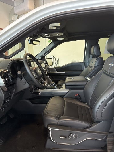 2025 Ford F-150 Platinum