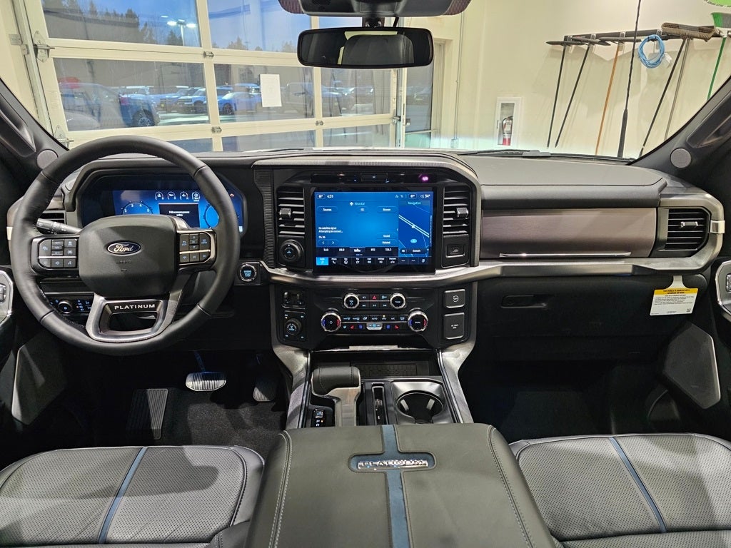 2025 Ford F-150 Platinum