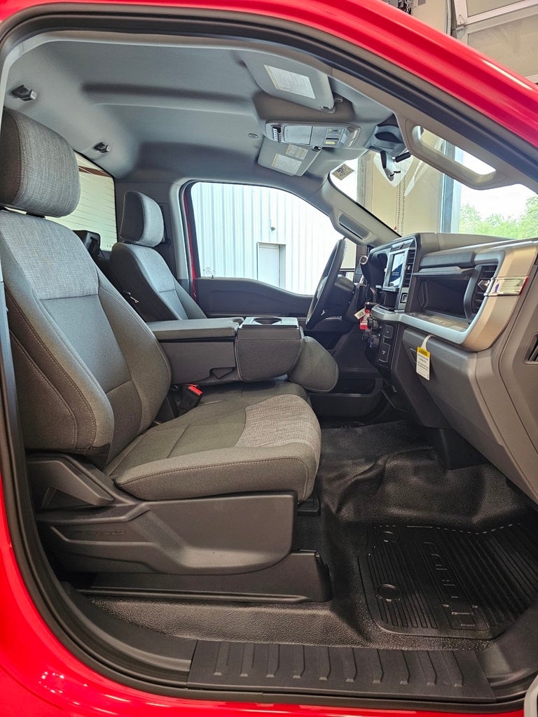 2025 Ford F-350SD XLT