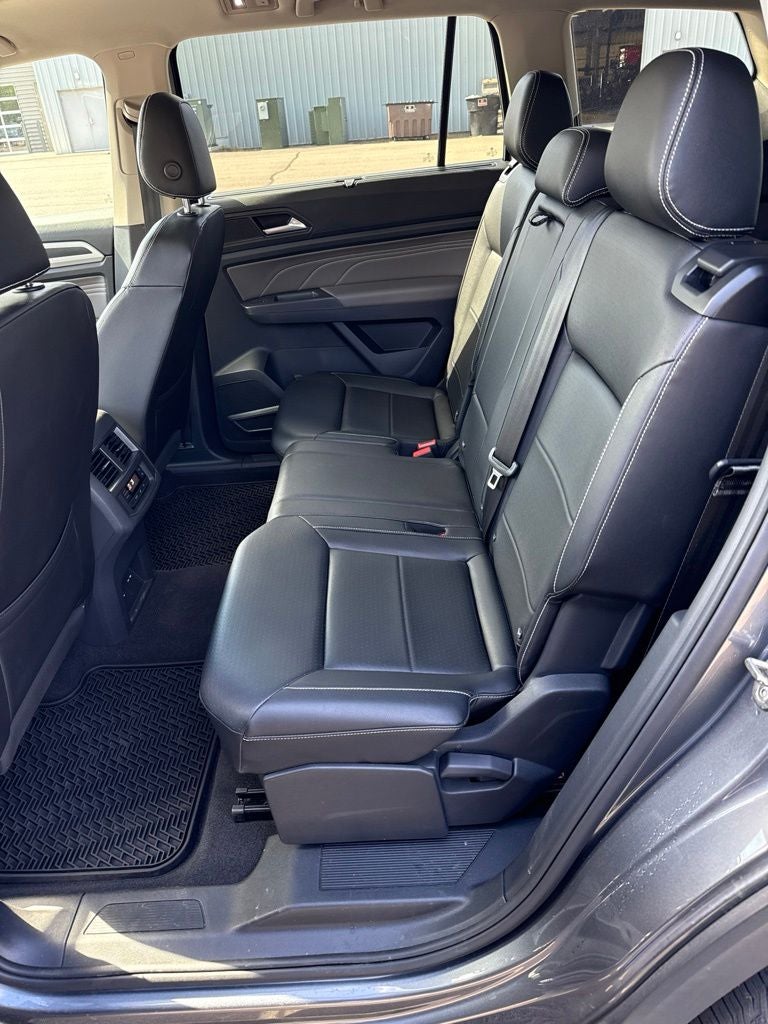 2021 Volkswagen Atlas 3.6L V6 SE w/Technology R-Line
