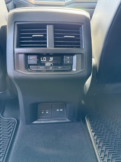 2021 Volkswagen Atlas 3.6L V6 SE w/Technology R-Line