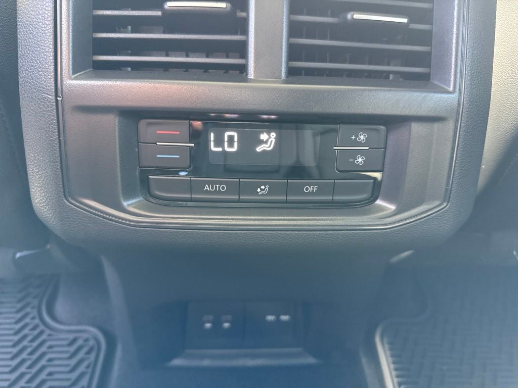 2021 Volkswagen Atlas 3.6L V6 SE w/Technology R-Line