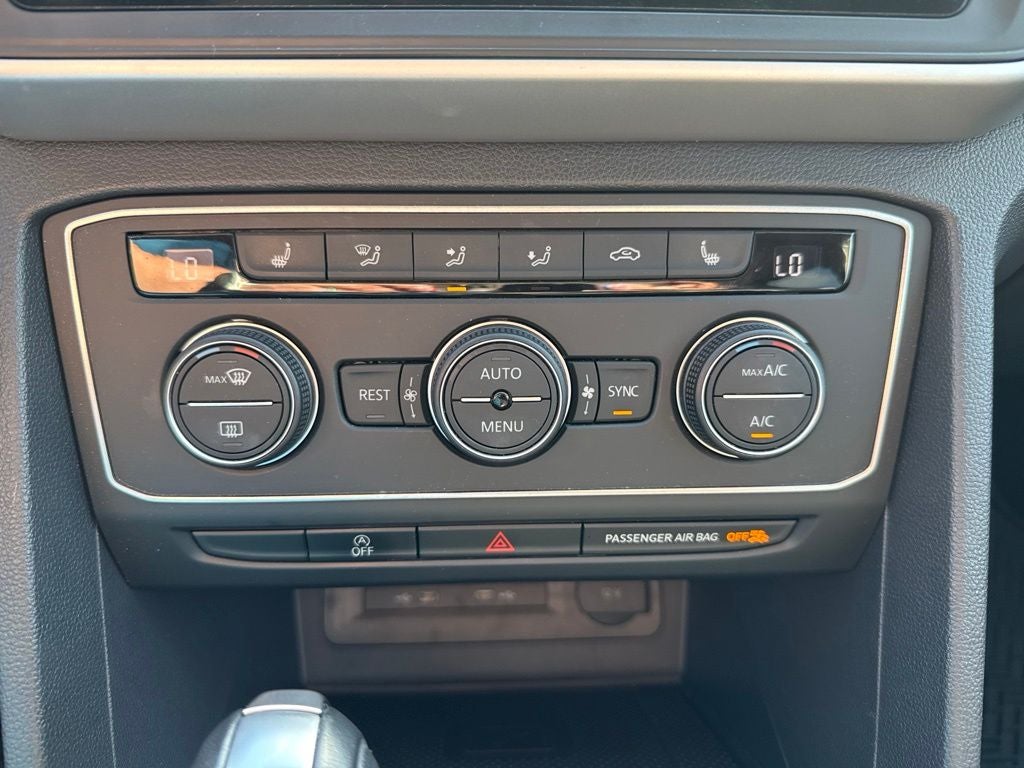 2021 Volkswagen Atlas 3.6L V6 SE w/Technology R-Line