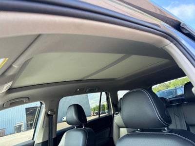 2021 Volkswagen Atlas 3.6L V6 SE w/Technology R-Line