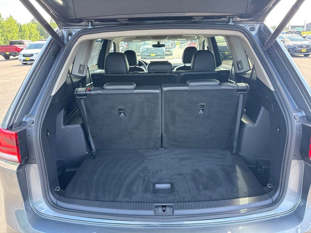2021 Volkswagen Atlas 3.6L V6 SE w/Technology R-Line