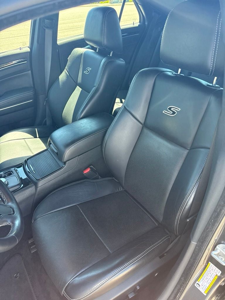 2018 Chrysler 300 S