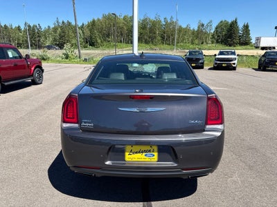 2018 Chrysler 300 S