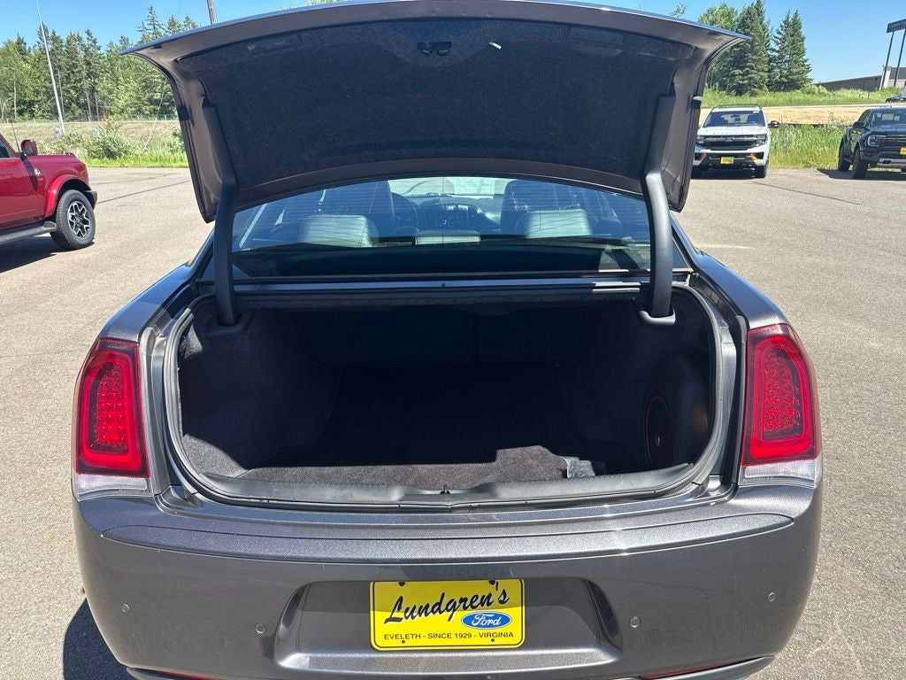 2018 Chrysler 300 S