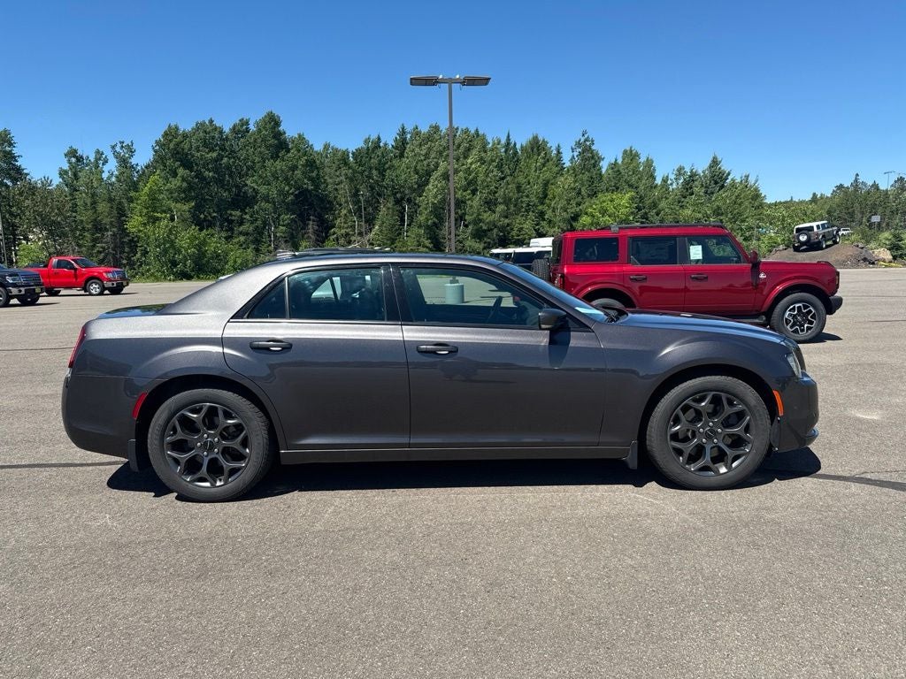 2018 Chrysler 300 S