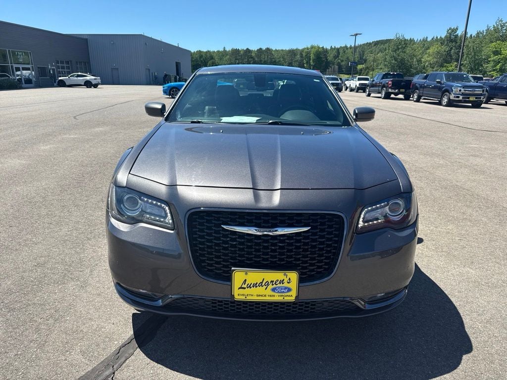2018 Chrysler 300 S