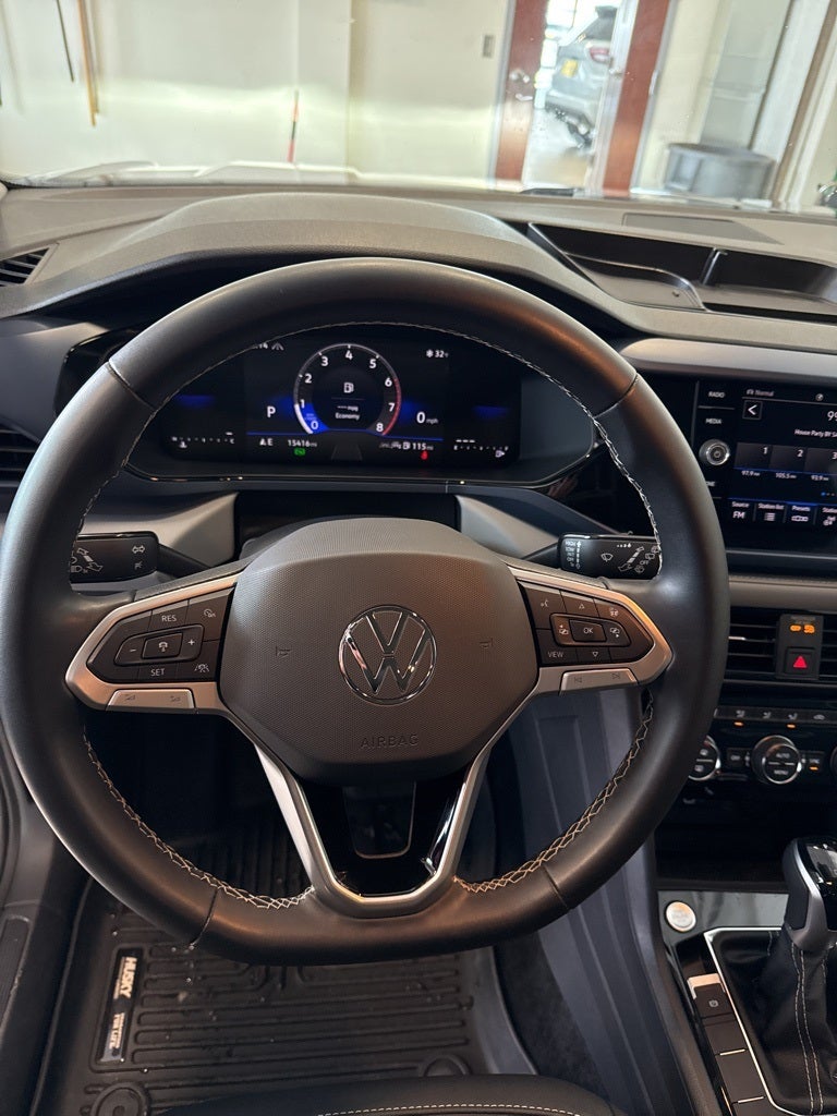 2024 Volkswagen Taos 1.5T SE