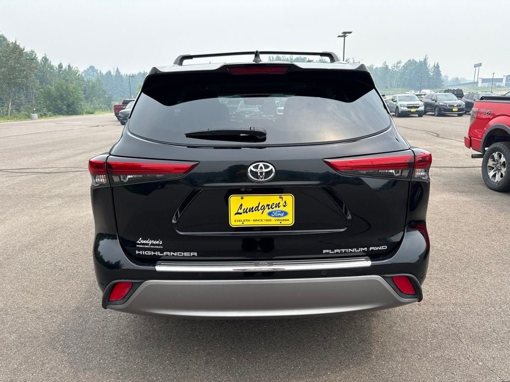 2023 Toyota Highlander Platinum