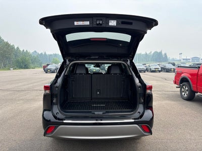 2023 Toyota Highlander Platinum