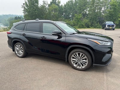2023 Toyota Highlander Platinum