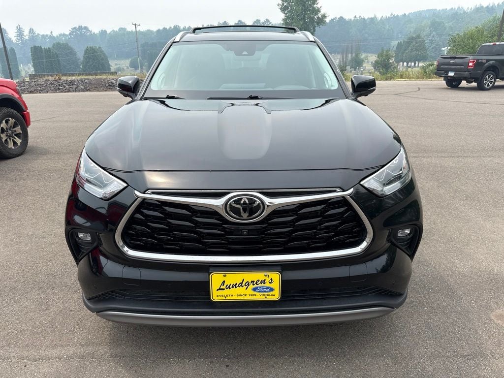 2023 Toyota Highlander Platinum