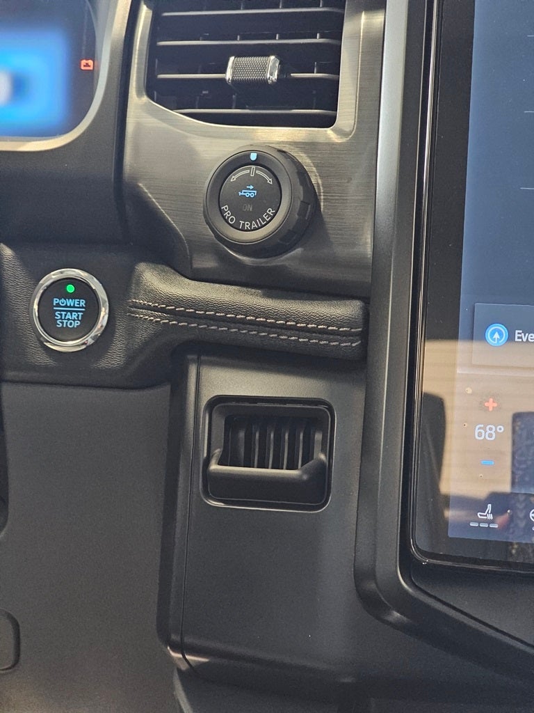 2025 Ford F-150 Lightning Flash™