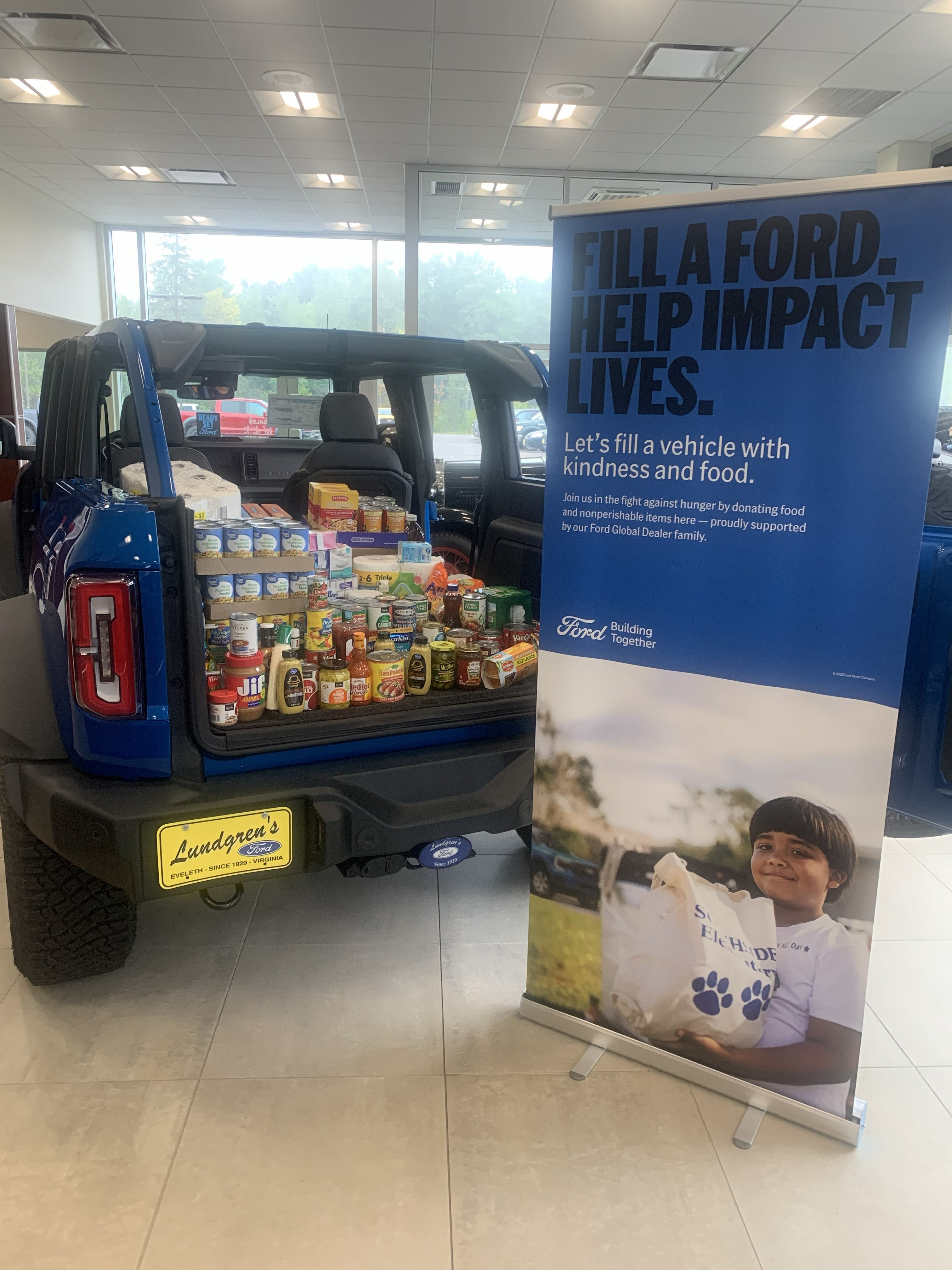 Lundgren Ford food drive